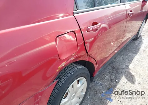 2011 Nissan Versa 1.8S из США, поврежденный, VIN 3N1BC1AP2BL468032